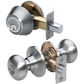 Master Lock BCCO0615 Biscuit Knob Entry Door Lock with Single Cylinder Deadbolt Combo Pack, KW1 Keyway, Single Cylinder, Carded, Satin Nickel